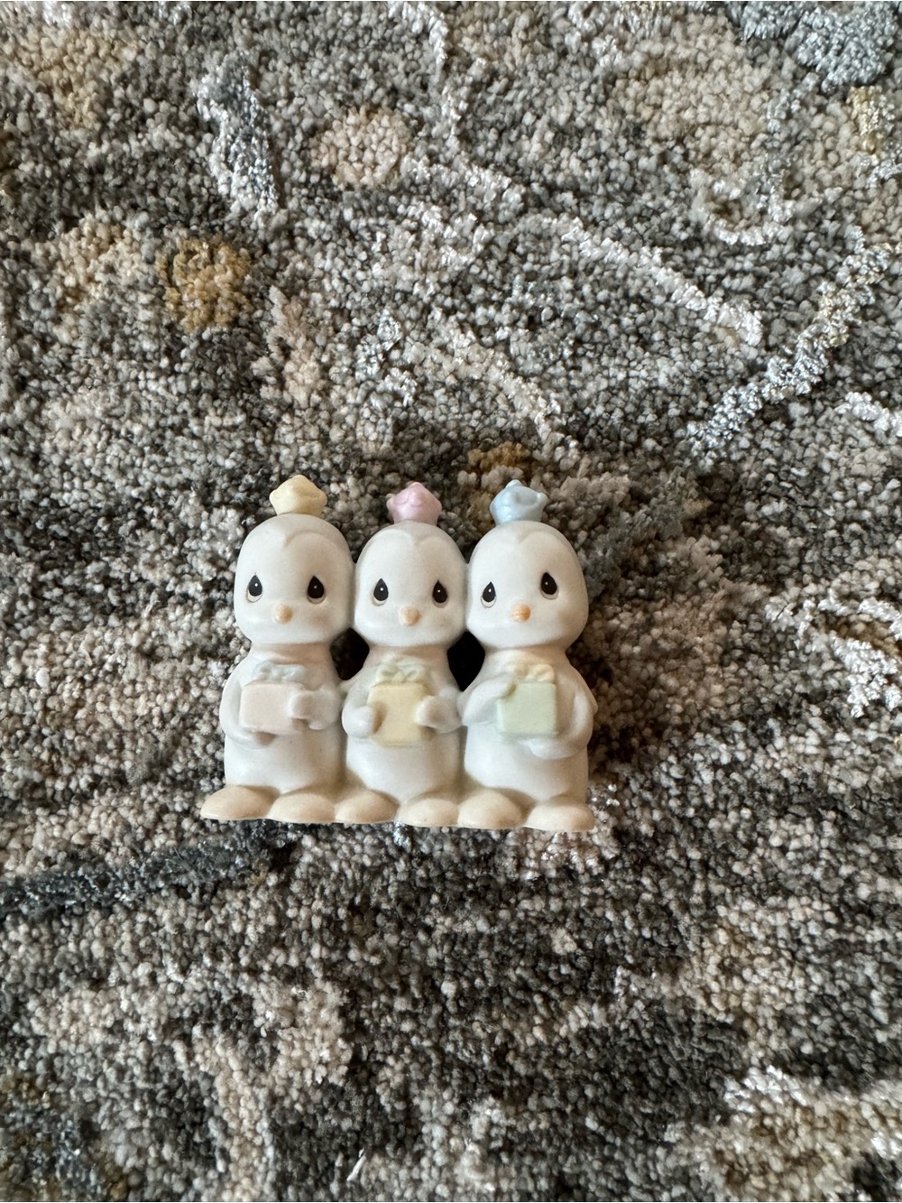 Precious Moments White Duckling Trio with Pastel Yellow Pink Blue Hats